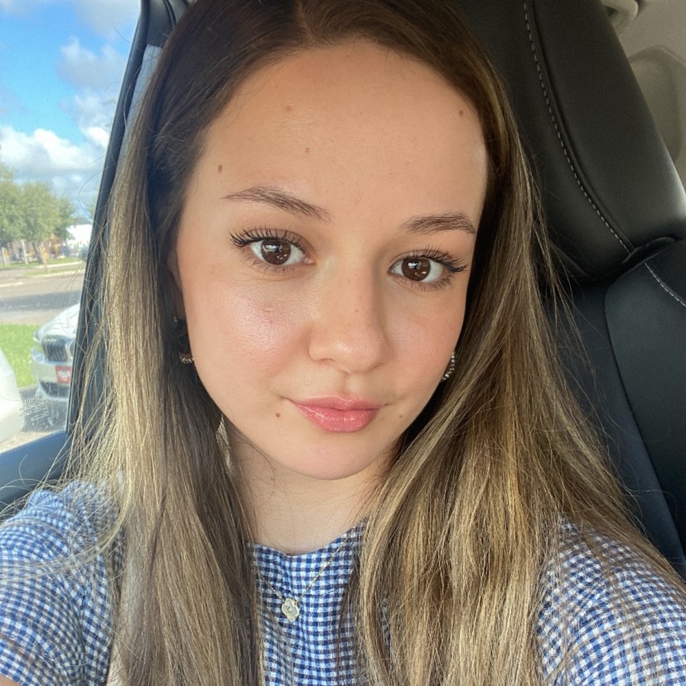 Meet your Posher, Sophia